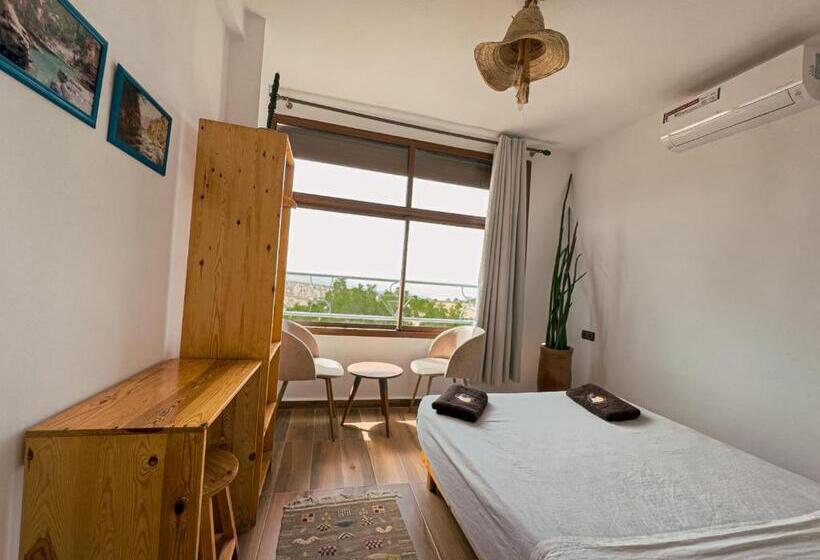 اتاق استاندارد با چشم‌انداز دریا, Sun House Morocco