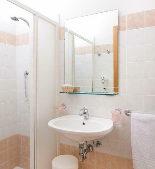 スタンダードルーム, Letizia