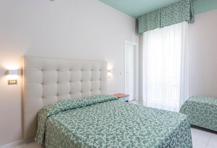 スタンダードトリプルルーム, Letizia