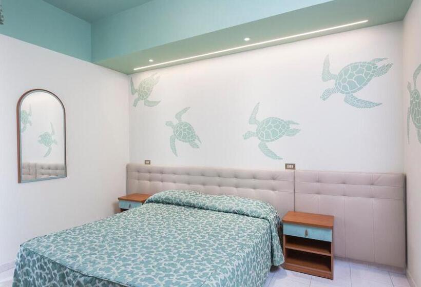 Triple Room Sea View, Letizia