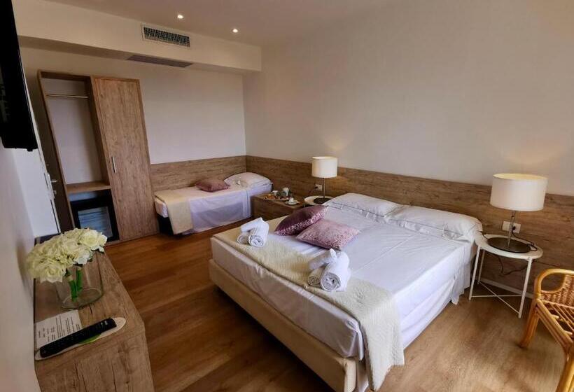 标准三人间, Onda Marina