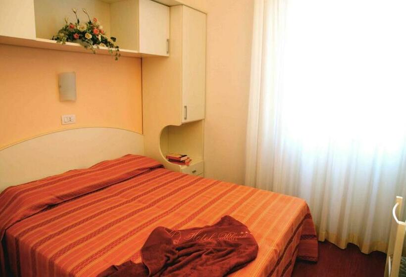 חדר סטנדרט יחיד, Plaza