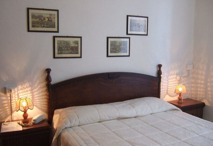 Четырехместный Номер Стандарт, Roma