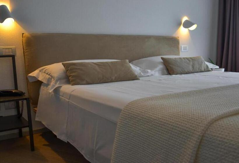 Triple Room Sea View, Villa Elsa