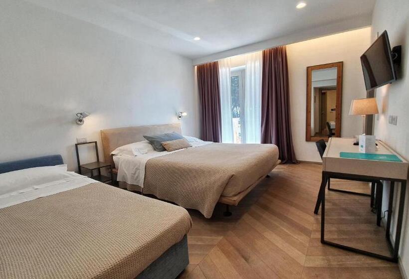 Triple Room Sea View, Villa Elsa