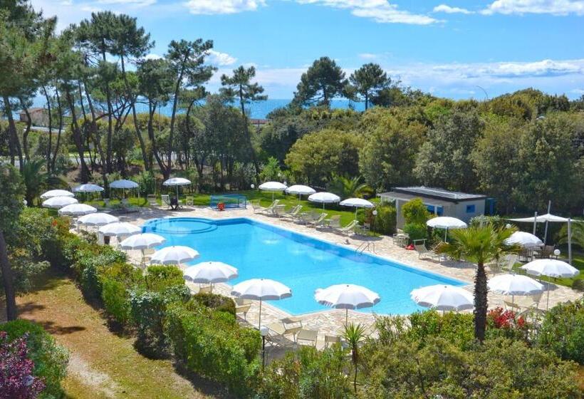 غرفة سوبيريور ثلاثية مطلّة علي البحر, Villa Elsa