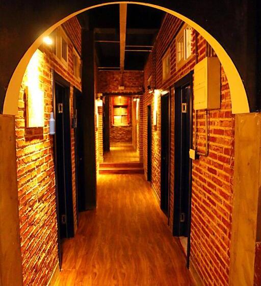 חדר בסיסי יחיד עם חדר אמבטיה משותף, 大连天天青旅民宿