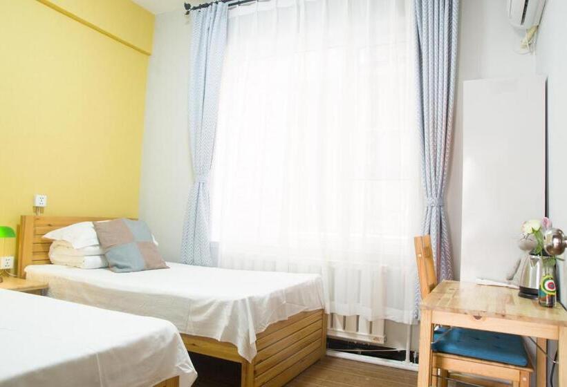 חדר סטנדרט חדר אמבטיה משותף, 大连天天青旅民宿