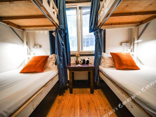 تختخواب در اتاق مشترک, Chengdu Mix Hostel Courtyard Poshpacker