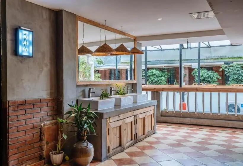 ベーシックトリプルルーム, Chengdu Mix Hostel Courtyard Poshpacker