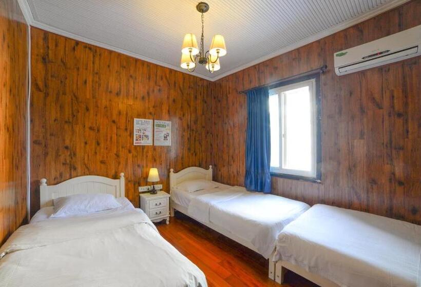 اتاق ساده سه نفره, Chengdu Mix Hostel Courtyard Poshpacker