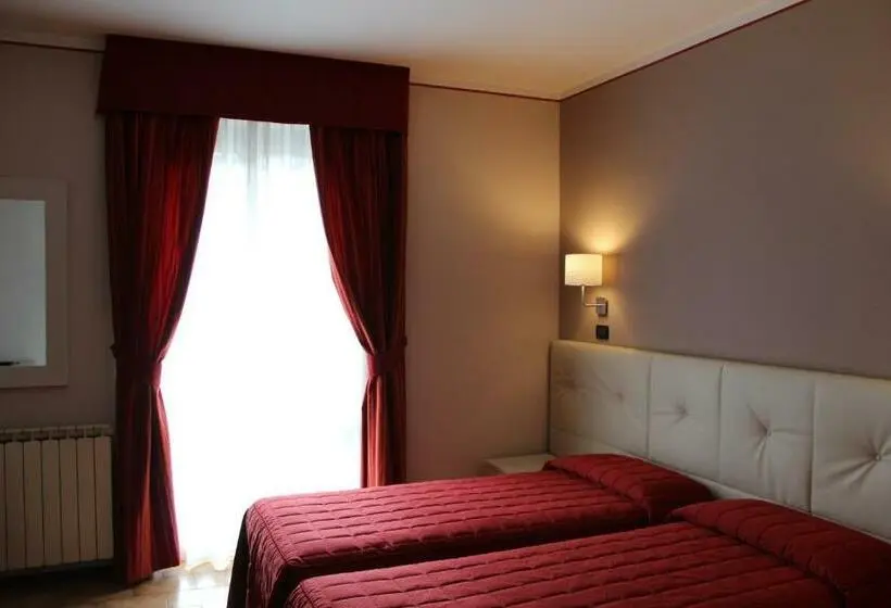 Standard Triple Room with Balcony, Adler