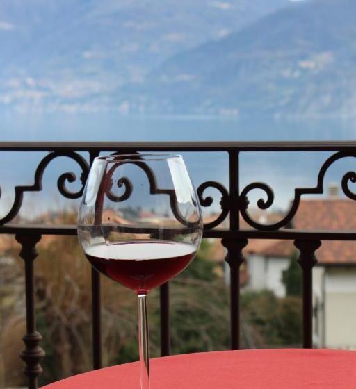 Номер Стандарт Вид на Озеро, Adler