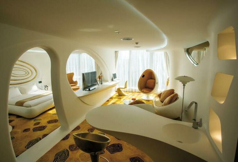 디럭스 스위트, Guangzhou Planet