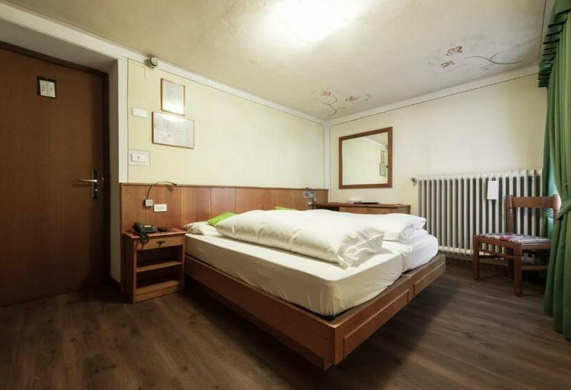 古典房间, Stella