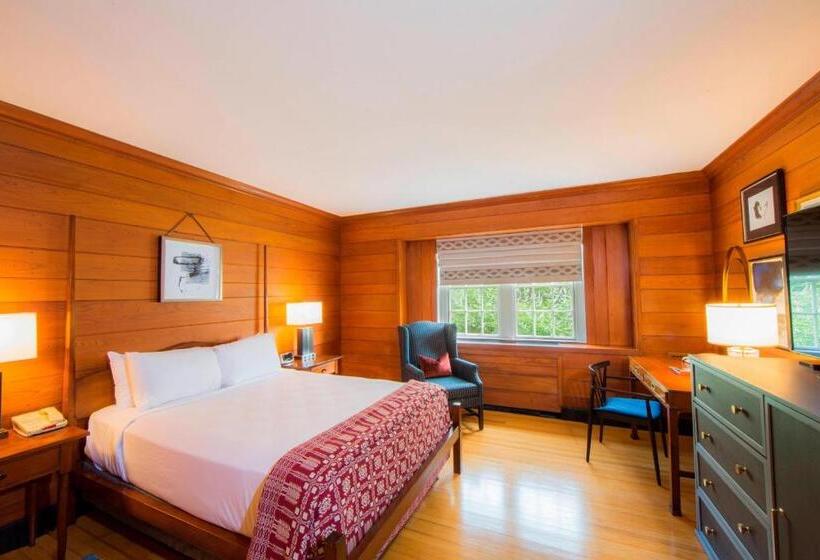 Quarto Estandar, Williamsburg Lodge, Autograph Collection