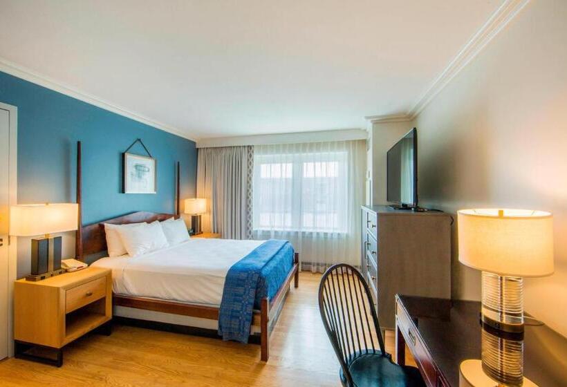 스탠다드 룸 킹사이즈 침대, Williamsburg Lodge, Autograph Collection