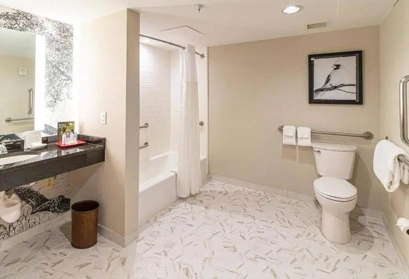 Premium-huone Parveke, Williamsburg Lodge, Autograph Collection