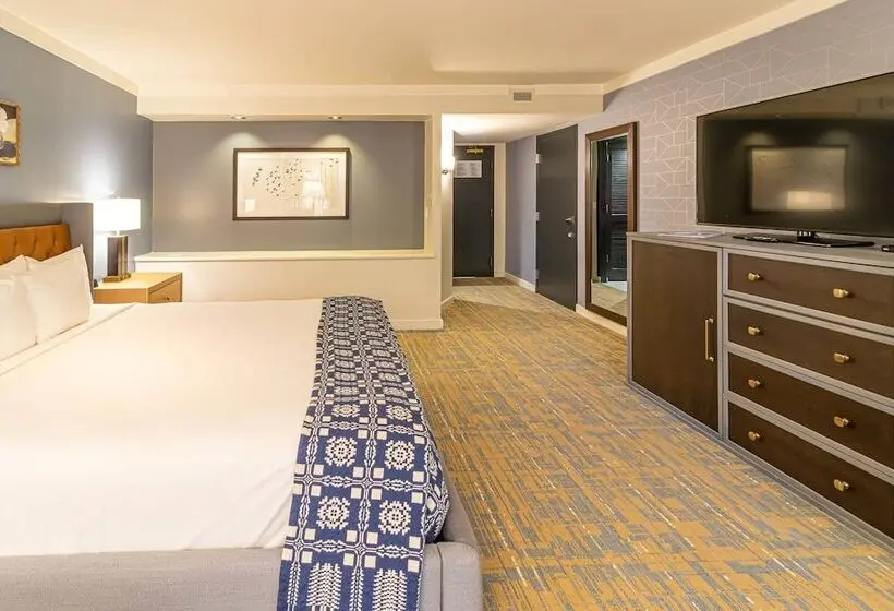 Premium-huone, Williamsburg Lodge, Autograph Collection