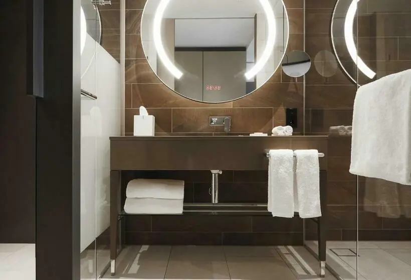 Standard Room, Hyatt Regency Amsterdam