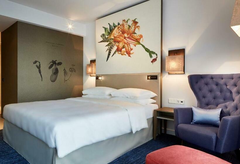 Standard Room King Size Bed, Hyatt Regency Amsterdam