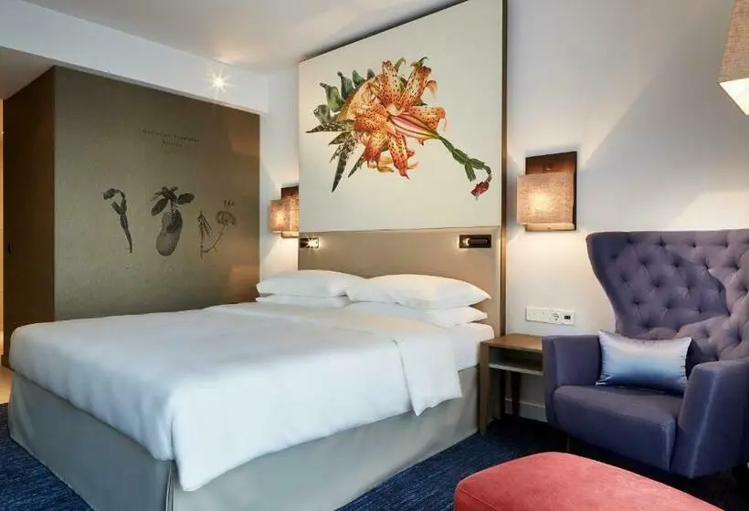 Standard Room King Size Bed, Hyatt Regency Amsterdam