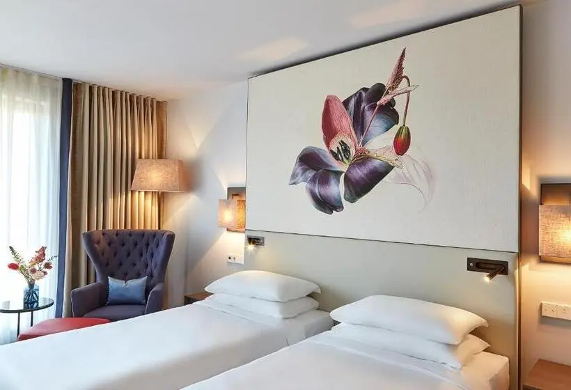Club Room, Hyatt Regency Amsterdam