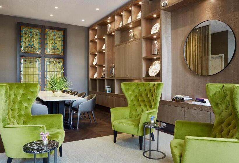 Club Room, Hyatt Regency Amsterdam