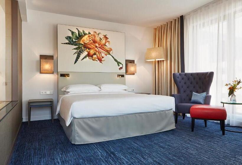 Deluxe Room King Size Bed, Hyatt Regency Amsterdam