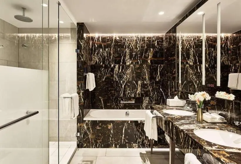 Suite, Hyatt Regency Amsterdam