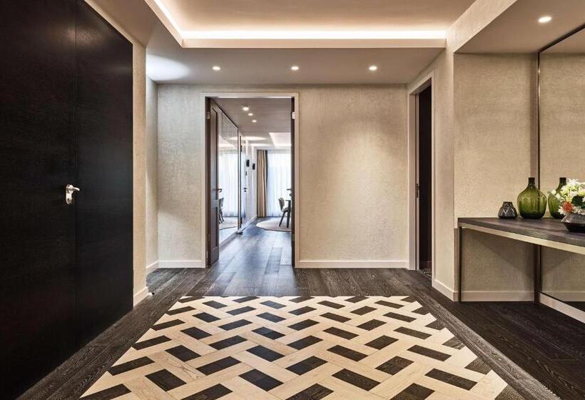 Люкс, Hyatt Regency Amsterdam