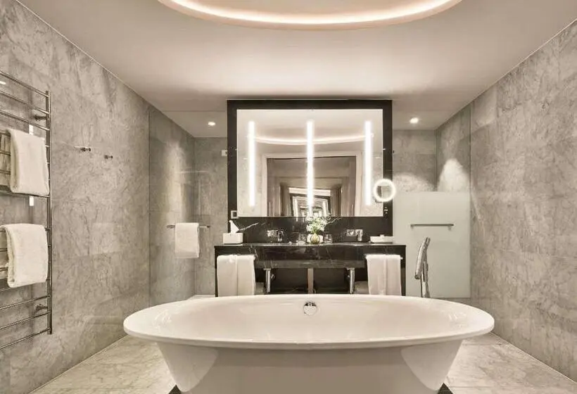Suite, Hyatt Regency Amsterdam