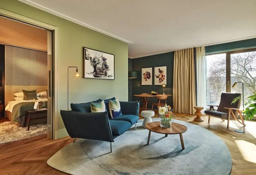Executive Suite, Hyatt Regency Amsterdam