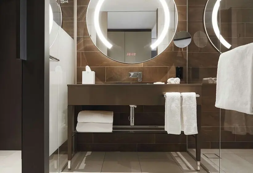 Standard Room, Hyatt Regency Amsterdam