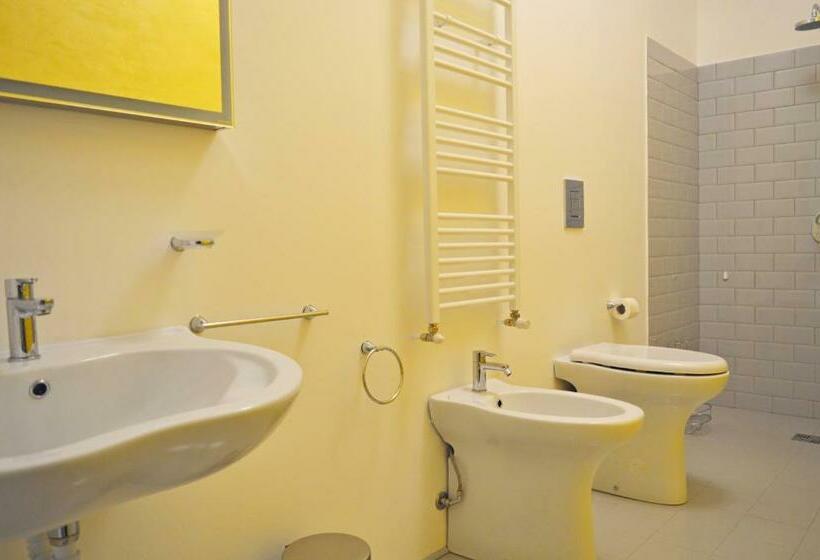 اتاق لوکس, B&b I 10 Mondi