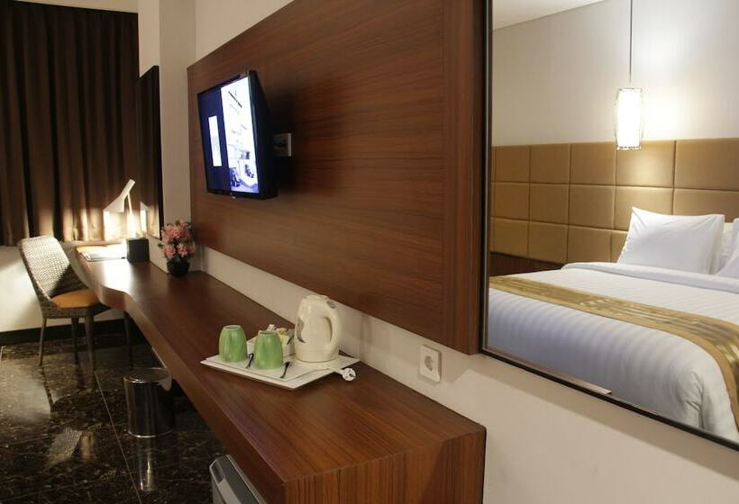디럭스 룸, Atrium Premiere Hotel Cilacap