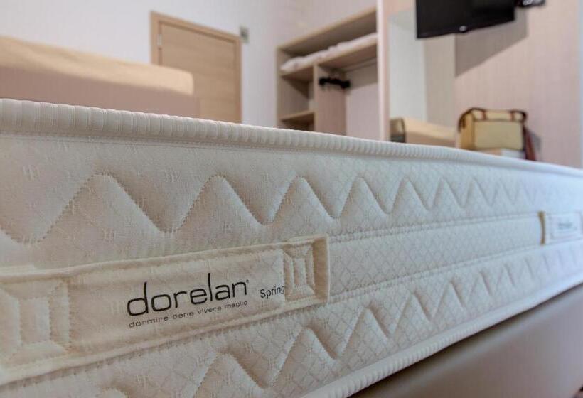 バルコニー付スタンダード4ベッドルーム, Cimarosa