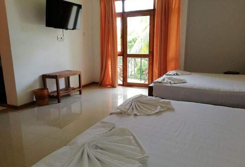 Семейный Номер, Rajarata Lodge