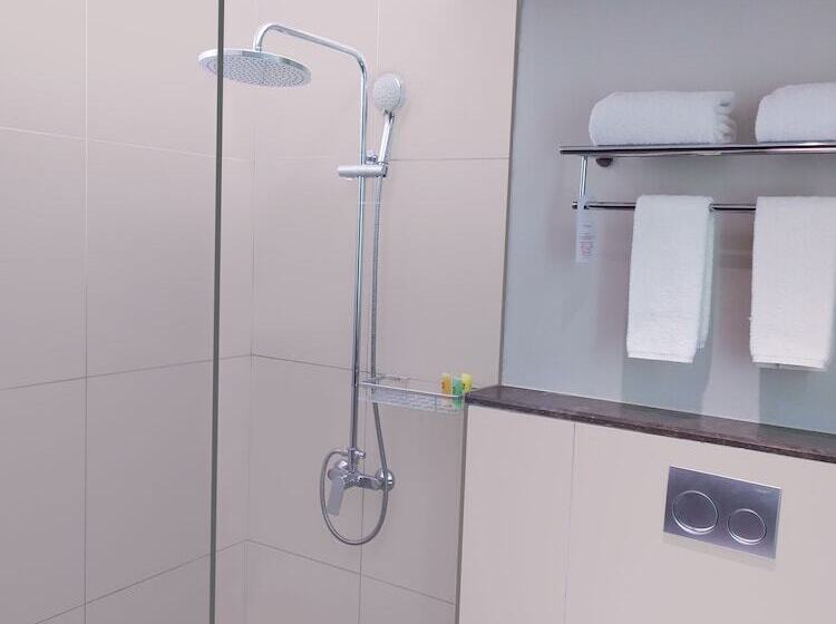 디럭스 룸, Swiss Belhotel Bogor