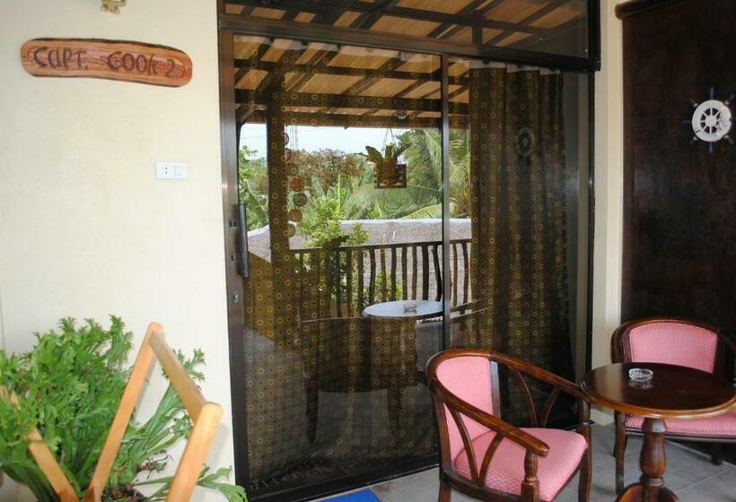Номер Economy, Captains Lodge And Bar