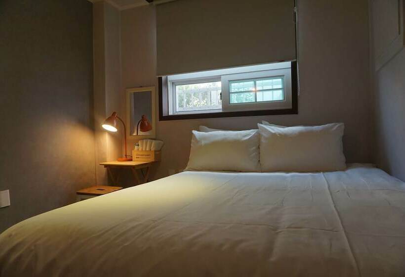 标准间, Grim Garden Guesthouse