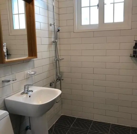 Deluxe-perhehuone, Grim Garden Guesthouse