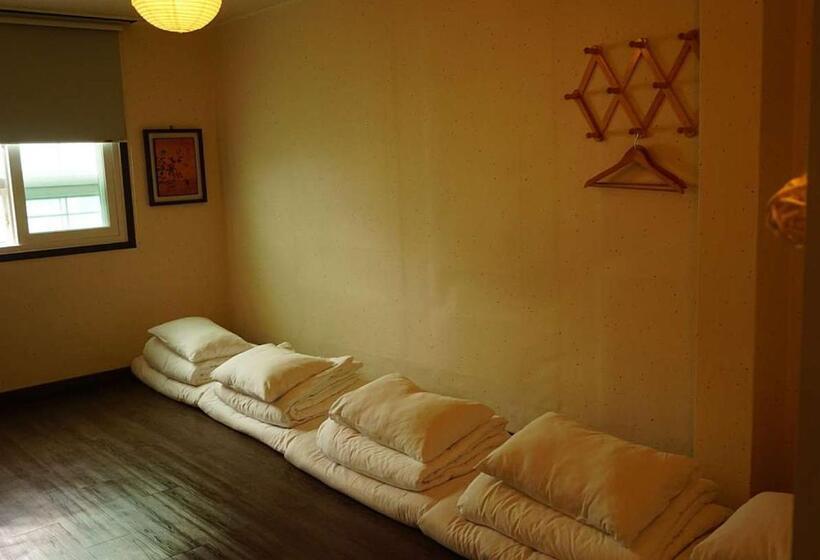 标准间, Grim Garden Guesthouse