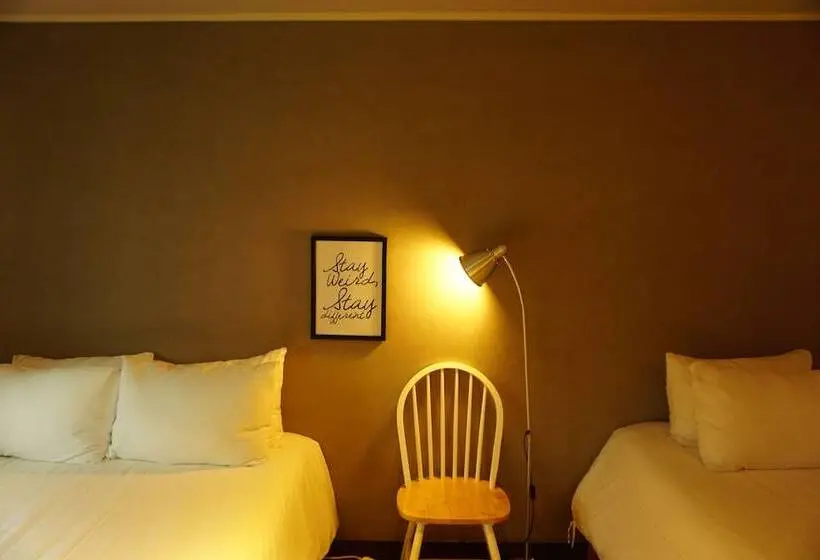 Standard Kolmen Hengen Huone, Grim Garden Guesthouse