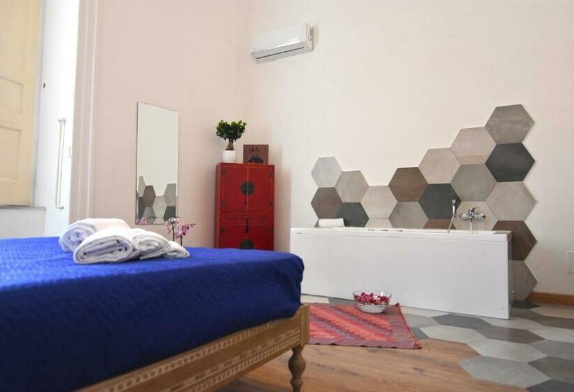 سوییت جونیور, Sunrise B&b