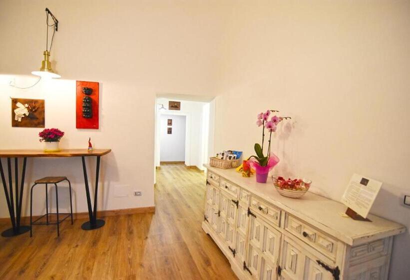 سوییت جونیور, Sunrise B&b