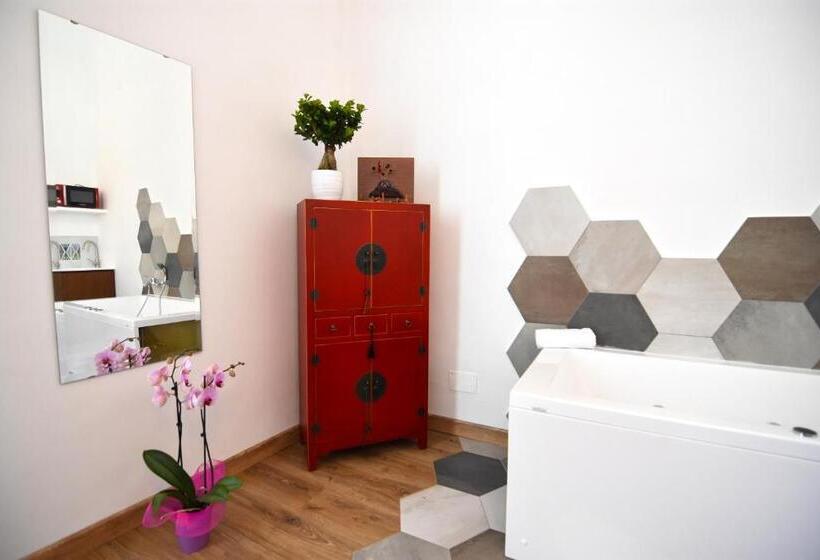 سوییت جونیور, Sunrise B&b