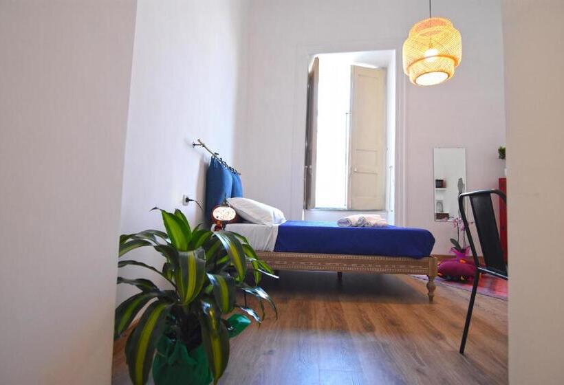 سوییت جونیور, Sunrise B&b