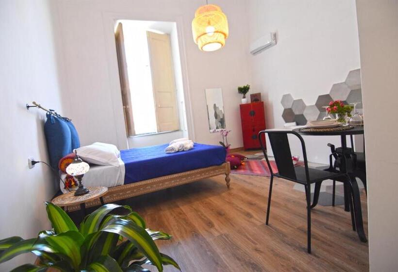 سوییت جونیور, Sunrise B&b