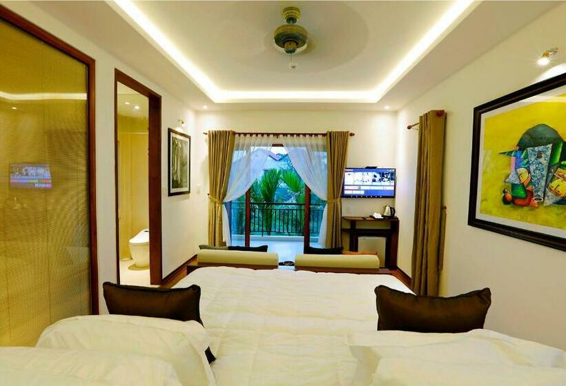 اتاق لوکس, Azumi